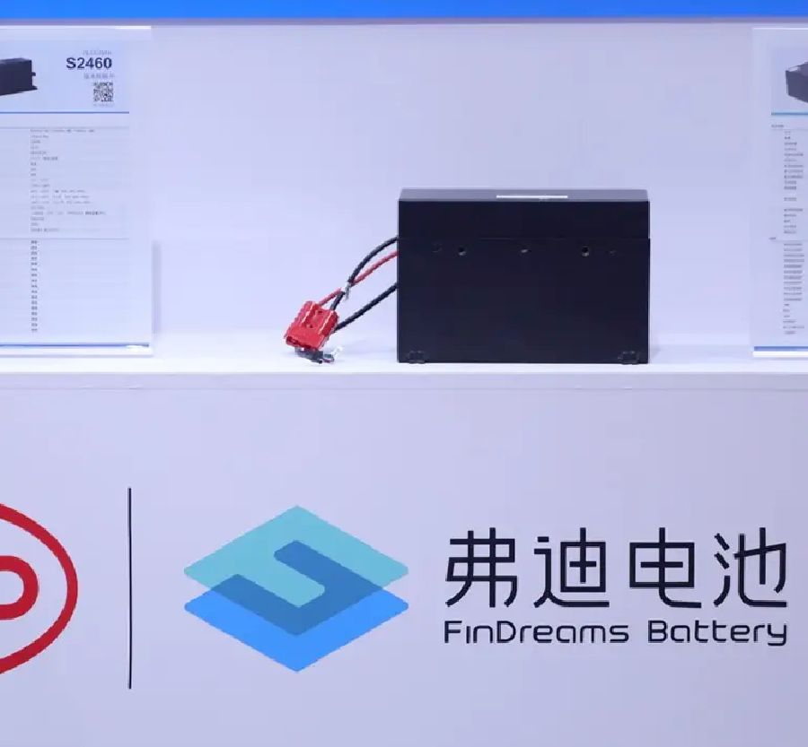 <strong>殺瘋了！炸穿行業(yè)！400Wh/kg+10分鐘快充！比亞迪固態(tài)</strong>